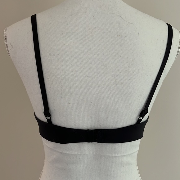 Luleh smooth Black Bra (lightly padded) - Picture 2 of 3